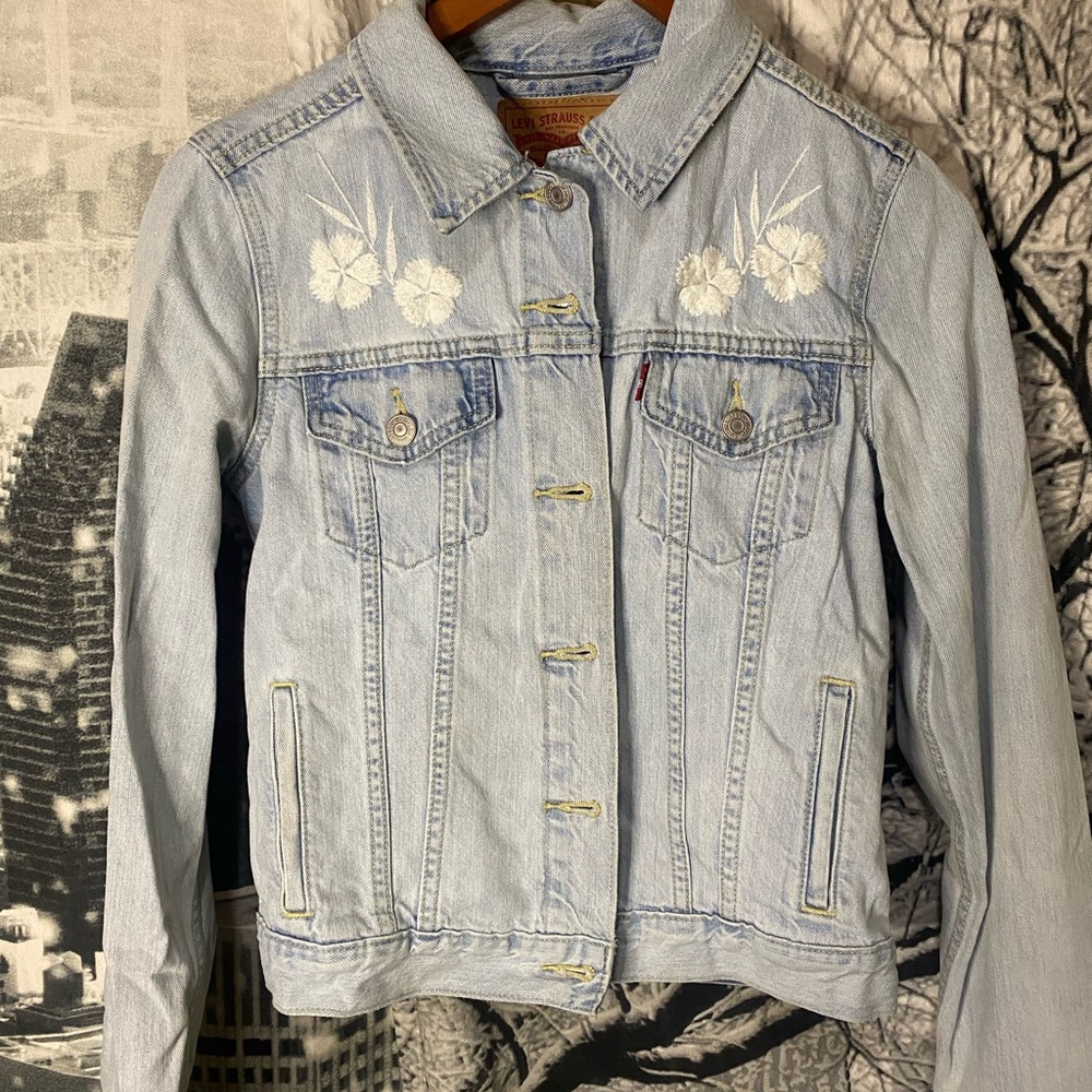 Levi's Blue Classic Jean Jacket Timeless Design